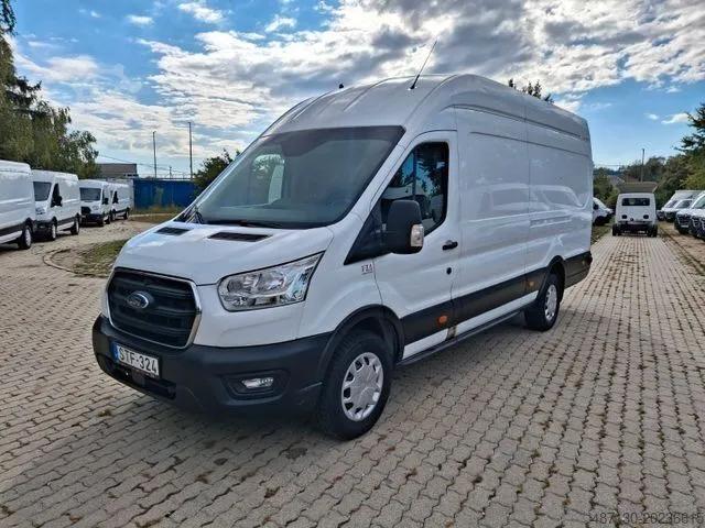 ايجار ميكروباص فورد ترانزيت للسفر والرحالات