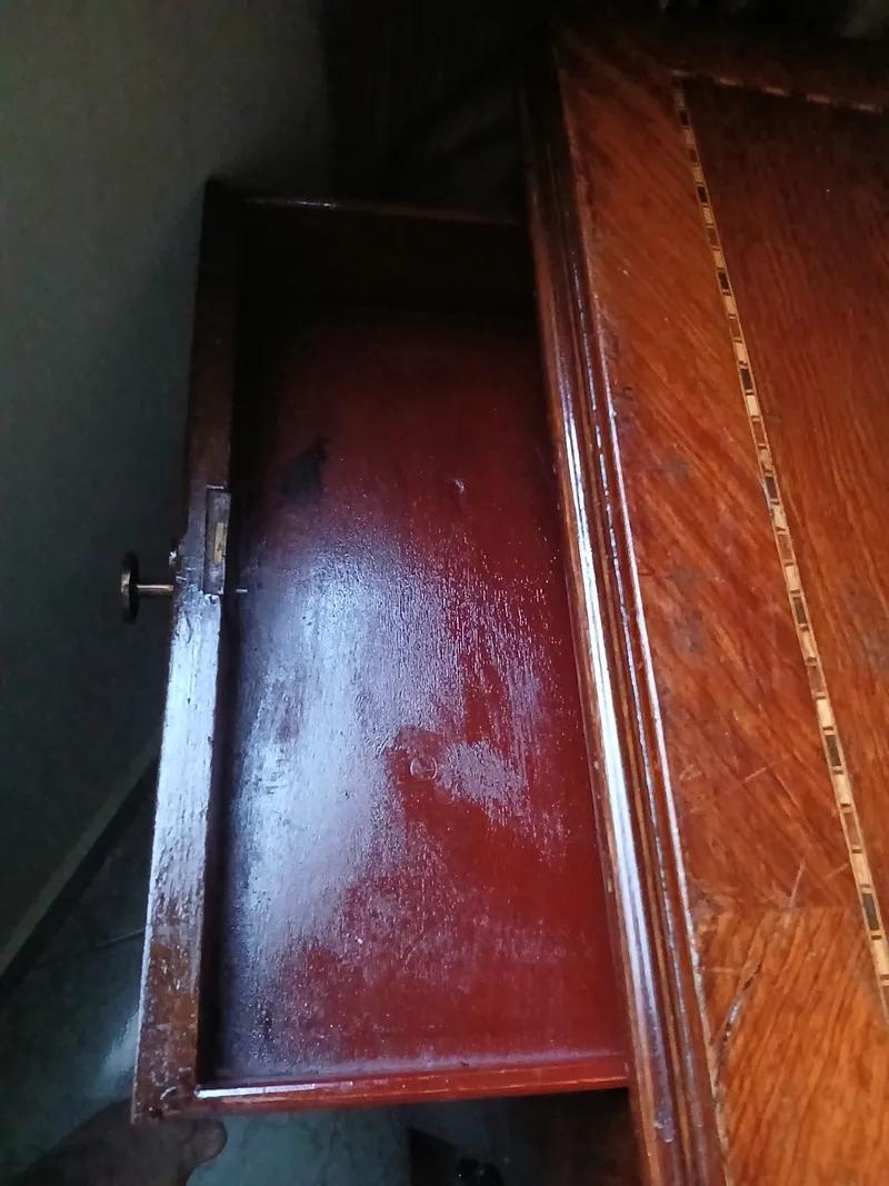 مكتب خشبي كبير في سيدي بشر, الإسكندرية - 1,500 EGP