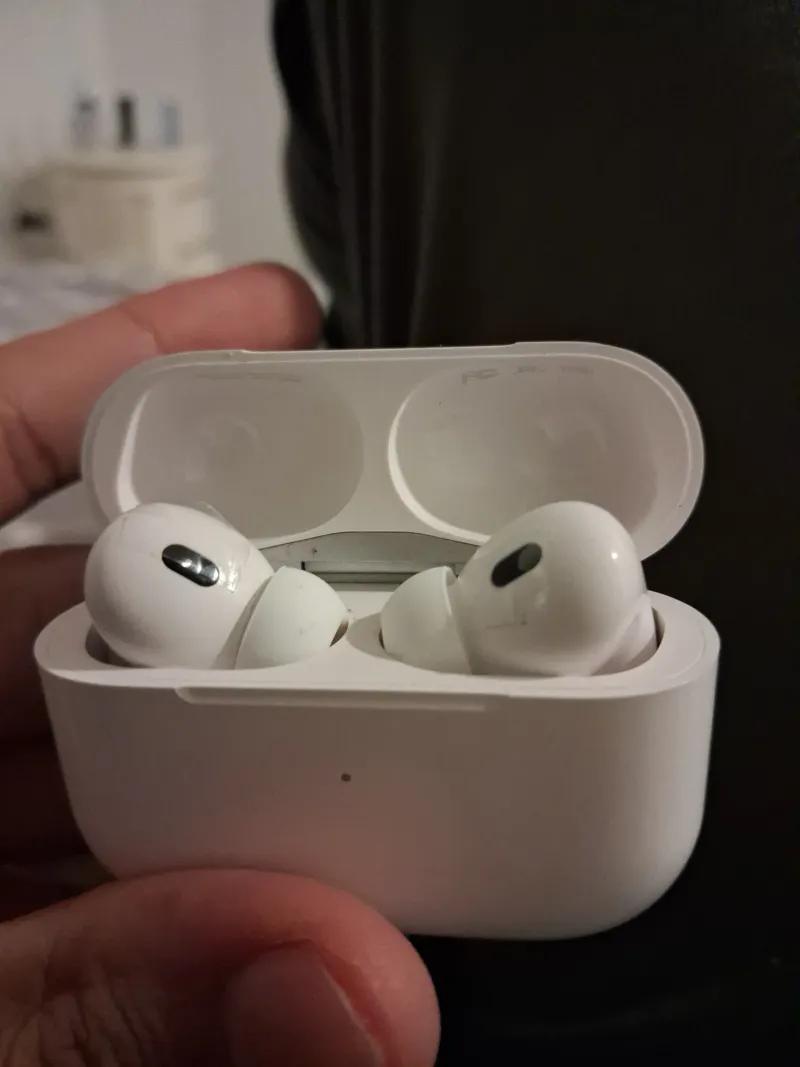 Apple Airpods في القاهرة الجديدة, القاهرة - 7,000 EGP