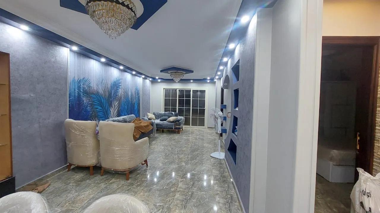 شقة للبيع بشارع الطاهر التلاتيني فيصل تشطيب حديث