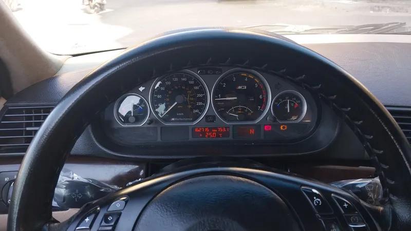 بي ام دبليو أخرى 2005