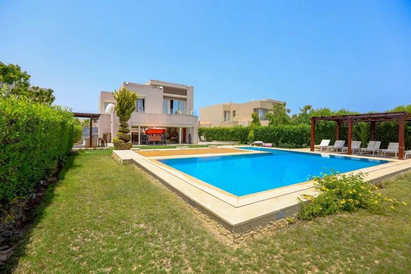 فیلا للبيع في هاسيندا باي