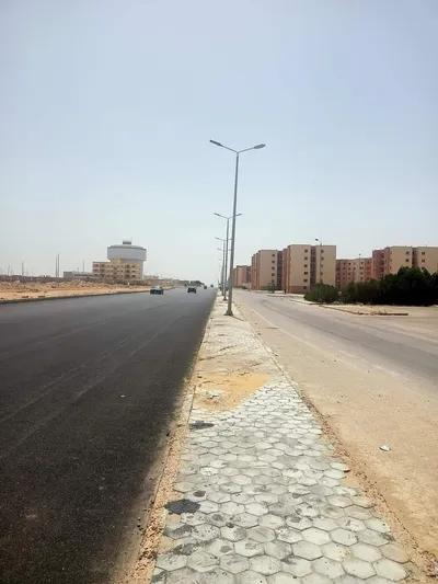 شقه دور اول علوي بها عداد مياة وعداد غاز مساحه ٩٠م في برج العرب, الإسكندرية - 750,000 جنيه