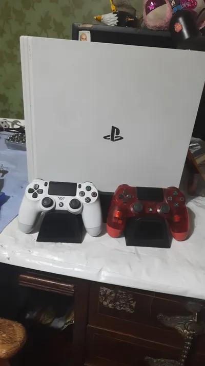 Ps4 pro 1T LIMTED EDITION في مدينة الإسماعيلية, الإسماعيلية - 13,000 EGP