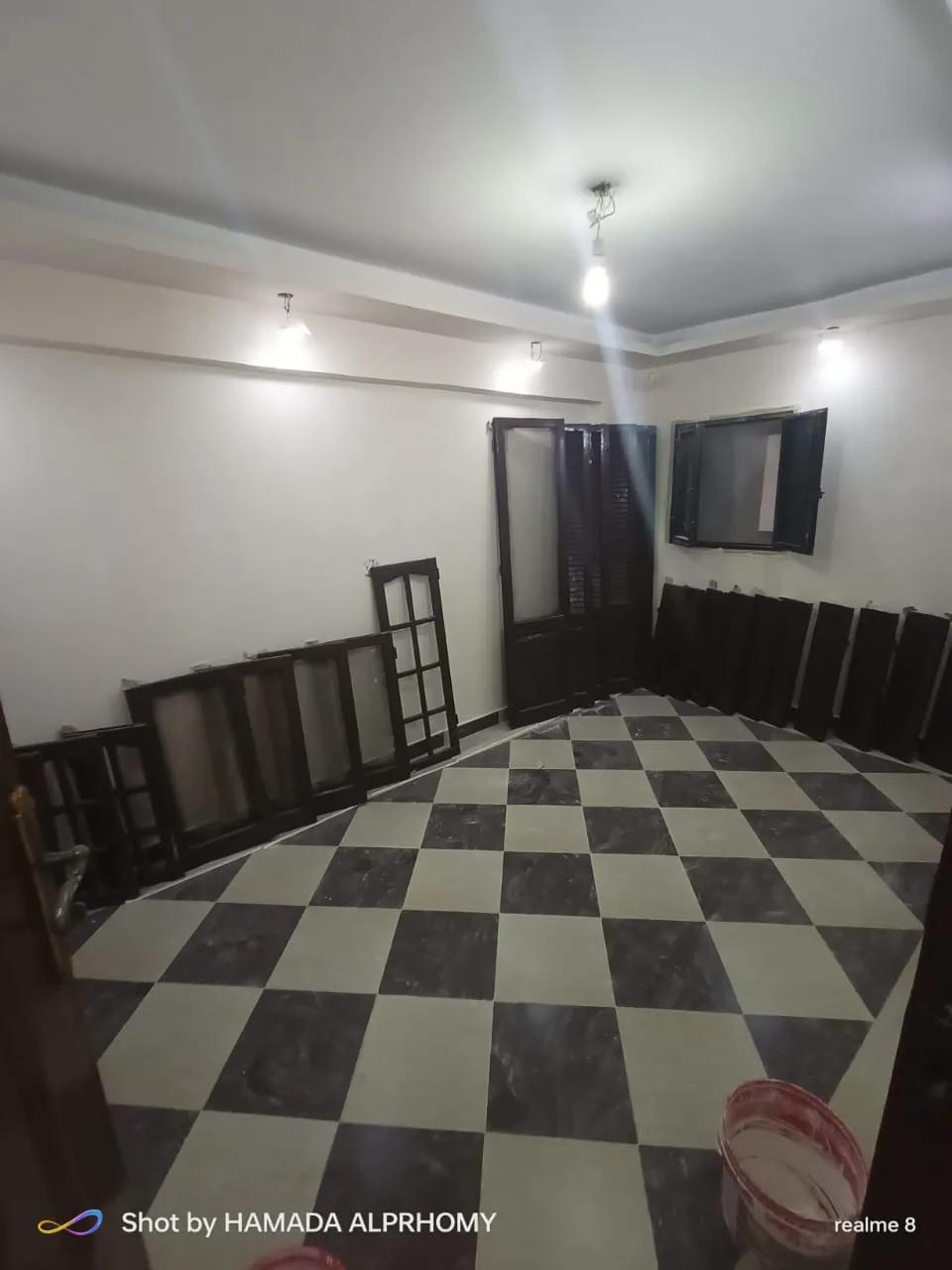 شقه للبيع ف العجمي البيطاش