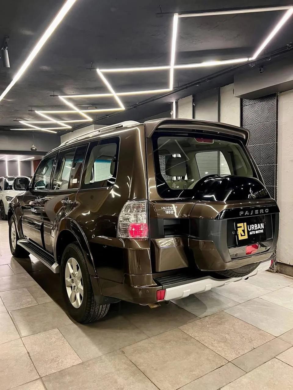 متسوبيشي باجيرو فبريكه